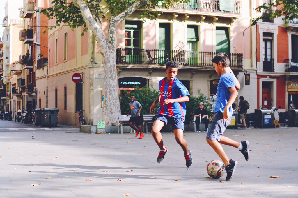 how to trade football shirts