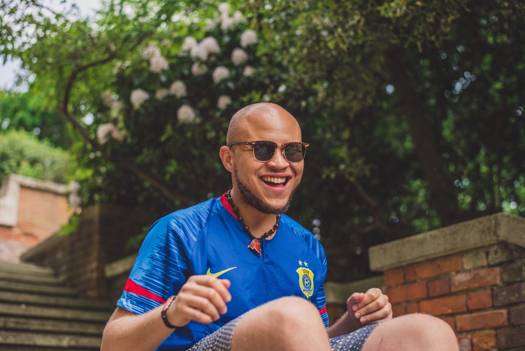 how to trade football shirts